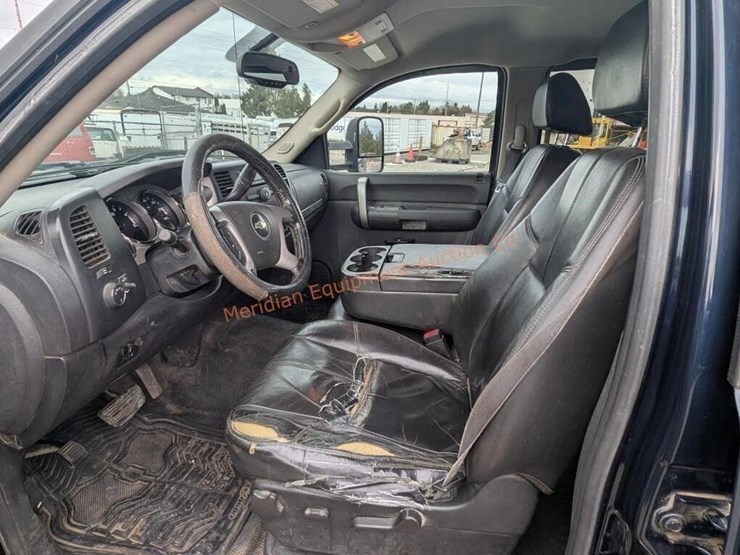 2008-chevrolet-2500-image-11