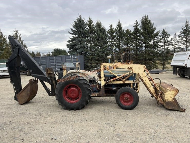 ford-tractor-image-1