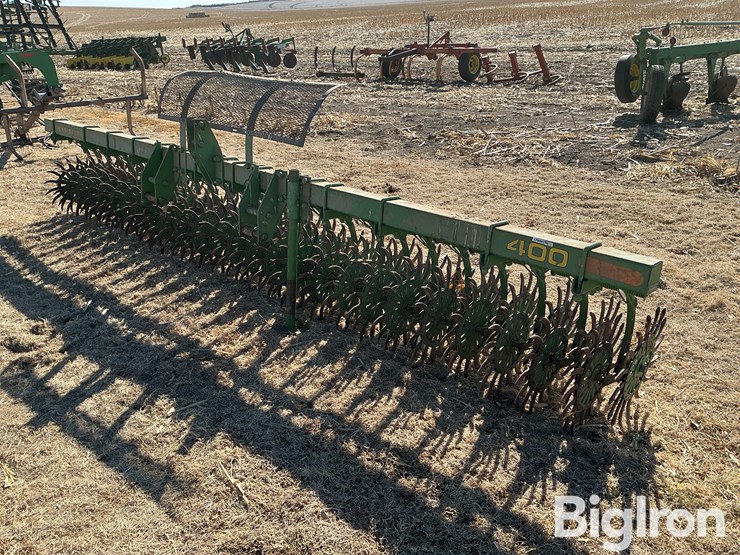 john-deere-400-image-1