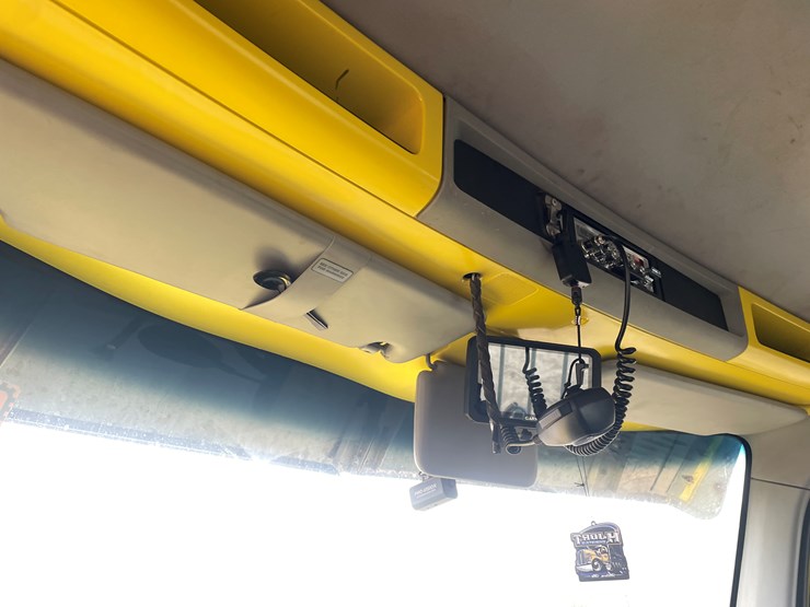 2019-kenworth-t880-image-63