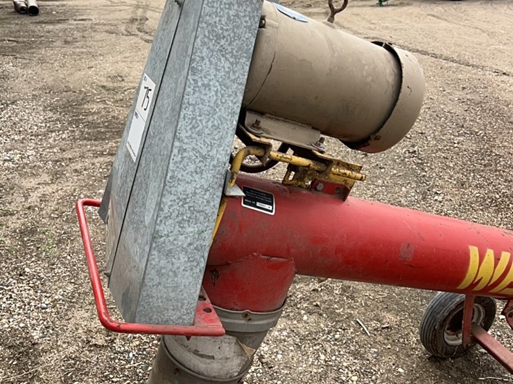 westfield-jump-auger,-has-5-hp-single-phase-220-electric-motor-image-37