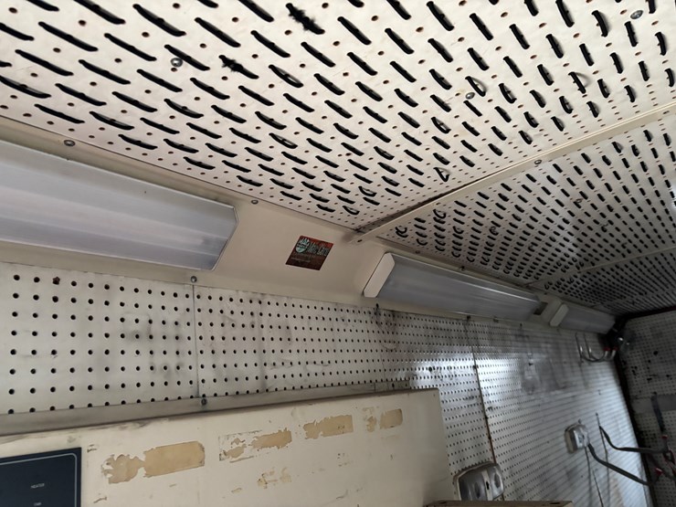 2002-international-4700-image-63