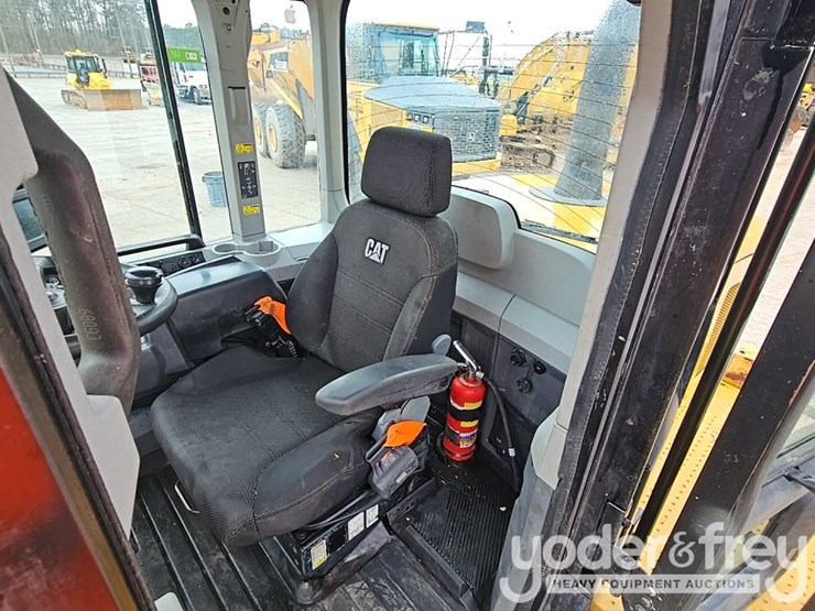 2021-caterpillar-930m-image-35