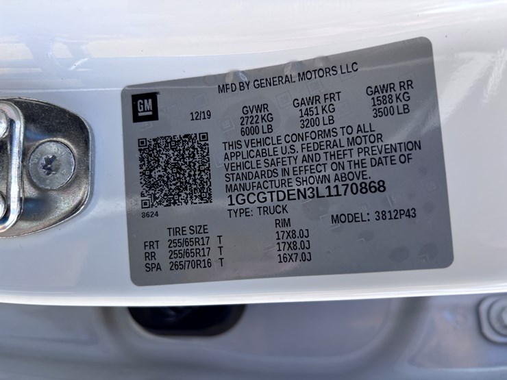 2020-chevrolet-colorado-image-14