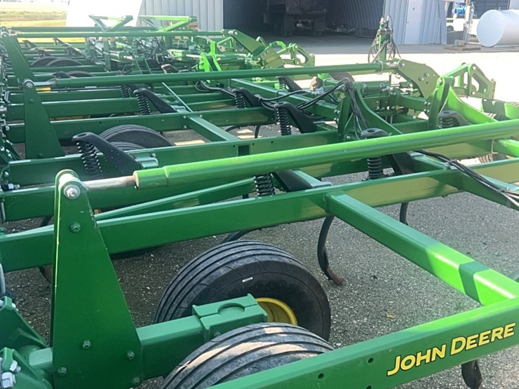 2022-john-deere-52-image-142