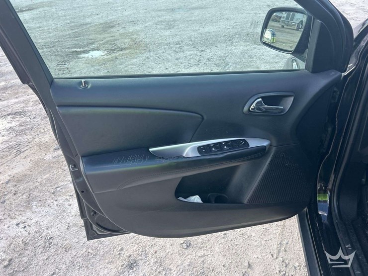 2018-dodge-journey-image-11