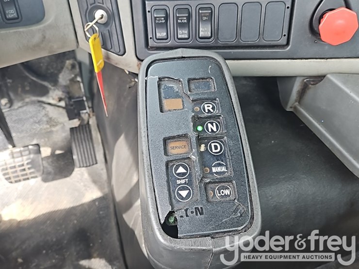 2017-international-8600-image-50