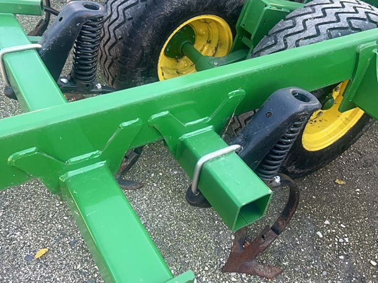 2024-john-deere-52-image-26