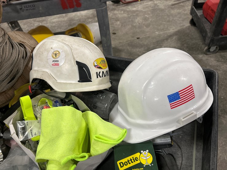 #5451-•-misc.-shop-tools/ppe-w/-rolling-cart-and-more-image-5