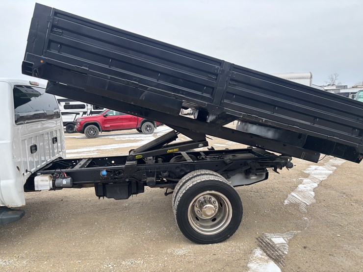 2010-ford-f450-image-45