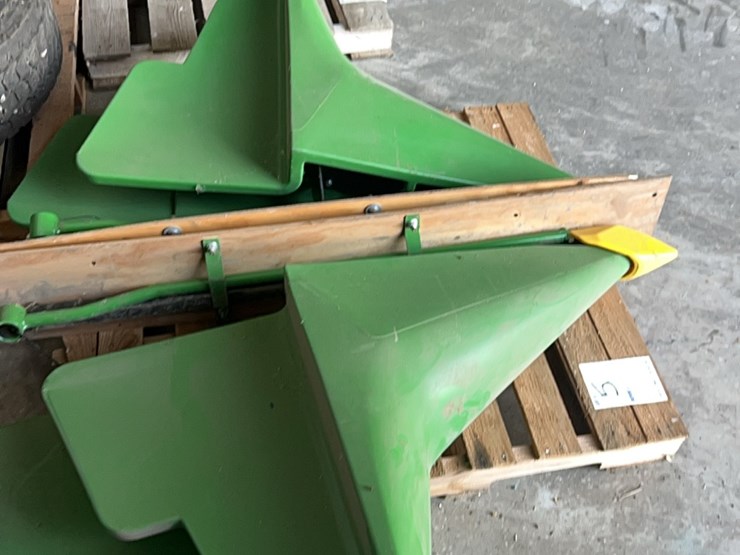 (2)-john-deere-poly-dividers-image-16