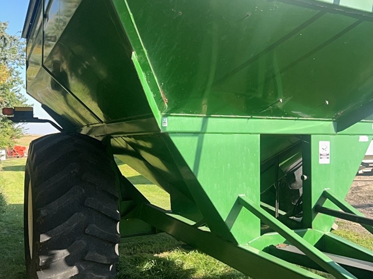 2006-unverferth-8250-image-36