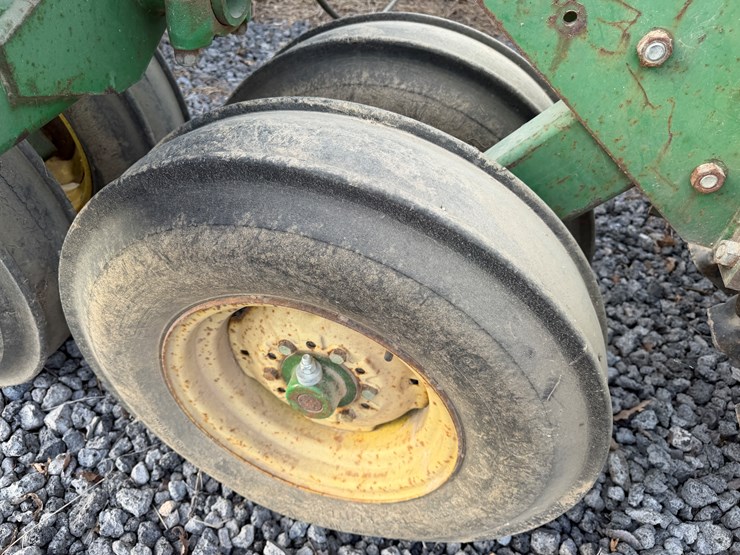 john-deere-35-image-11