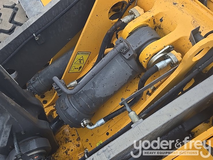 2017-volvo-l110h-image-23