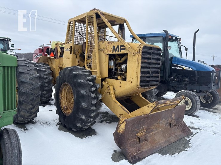 massey-ferguson-320-image-2