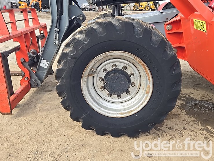 2017-skyjack-sj843th-image-12