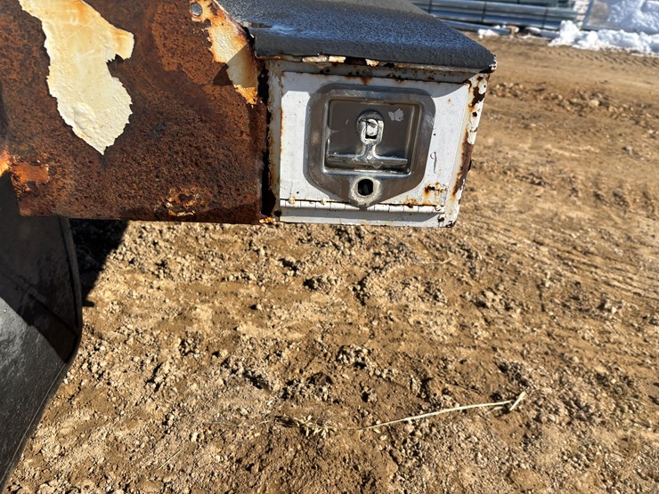 2011-miller-bobcat-225-image-24