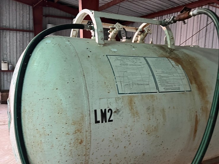 lot-46.-1,400-gallon-nh3-tank-image-9