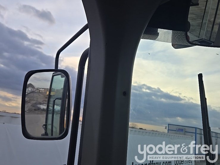 2022-case-521g-image-71