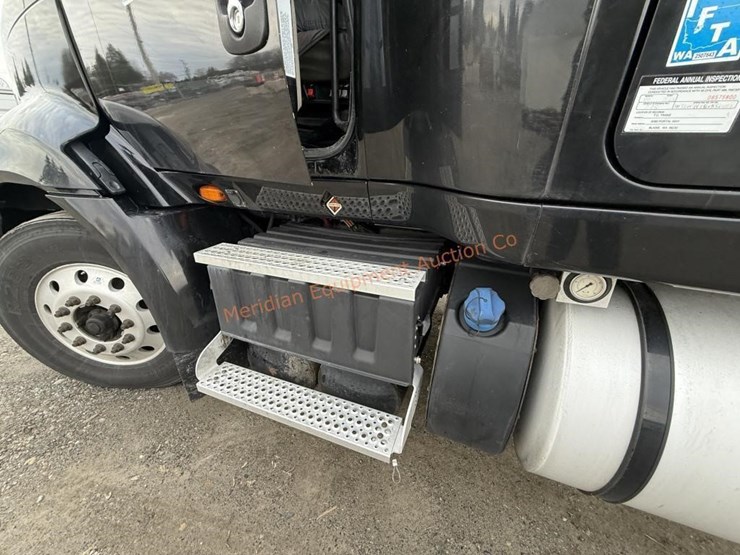 2017-international-prostar-image-33