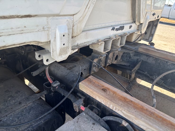 freightliner-fl70-image-52