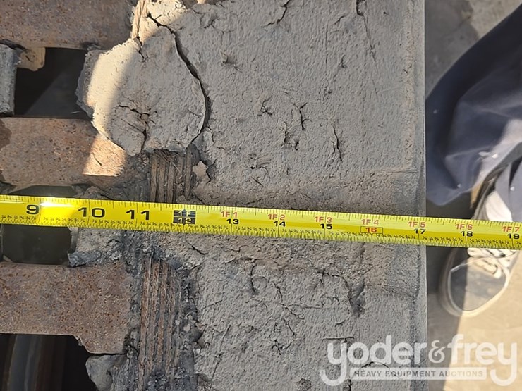 2023-takeuchi-tl12v2-image-27