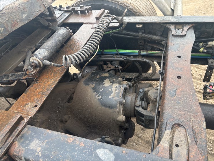 2016-freightliner-cascadia-113-image-55