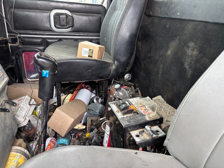 2000-mack-ch600-image-14