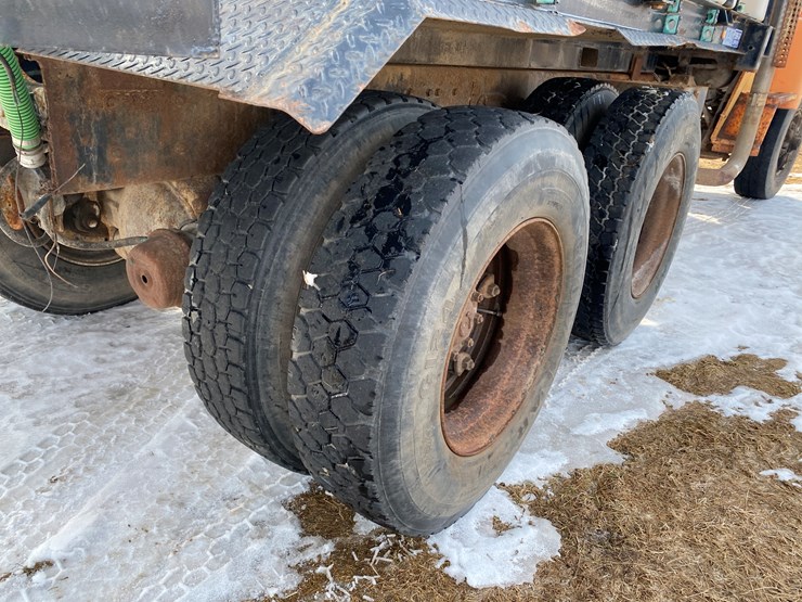 1991-ford-l9000-image-30