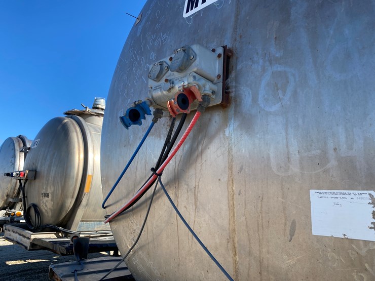 #520-•-1983-brenner-semi-manure-tanker-trailer-(no-title)-(st.-nazianz,-wi)-image-22