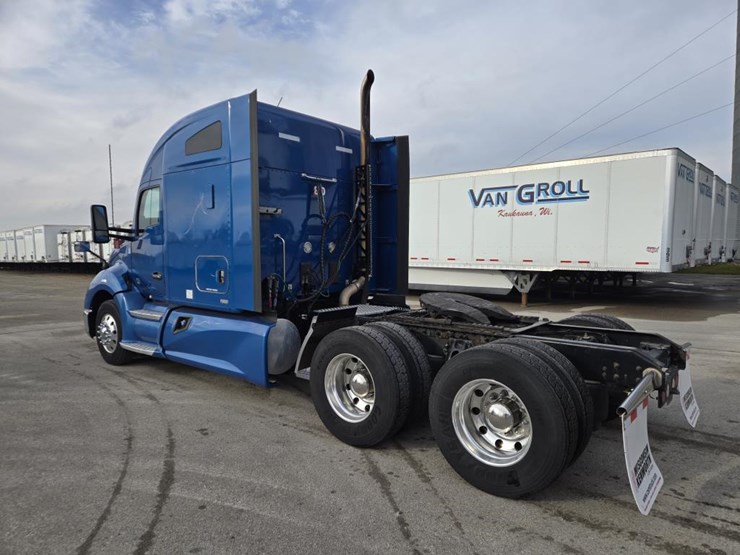 2019-kenworth-t680-image-3