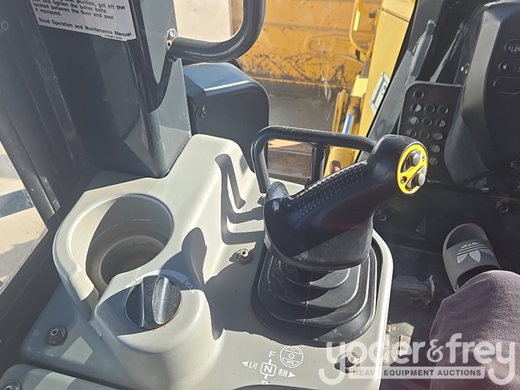 2018-komatsu-d51px-24-image-82