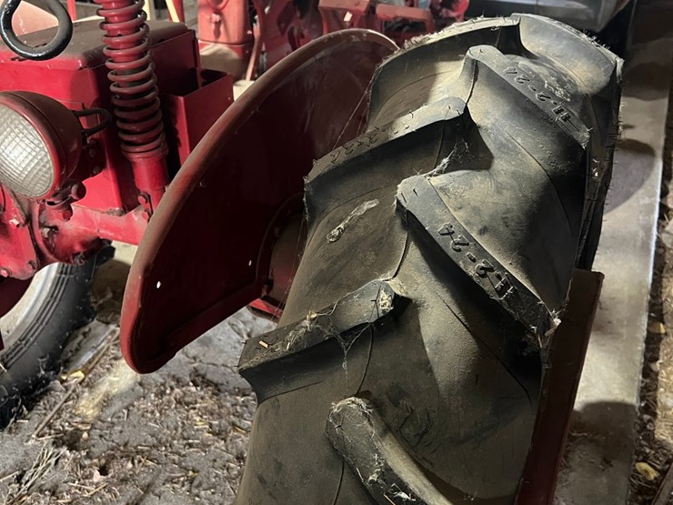 lot-17.-ihc-cub-collector-tractor,-serial-#fcb-14068,-new-tires,-been-in-the-shed-image-10