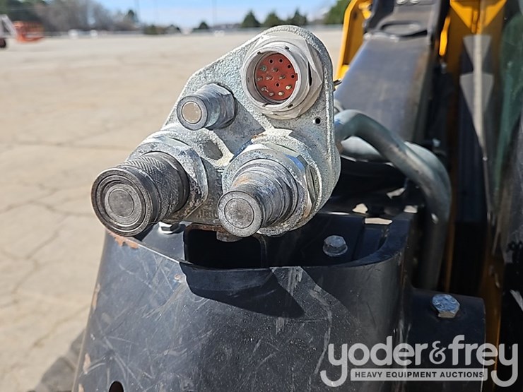 2022-jcb-270t-image-16