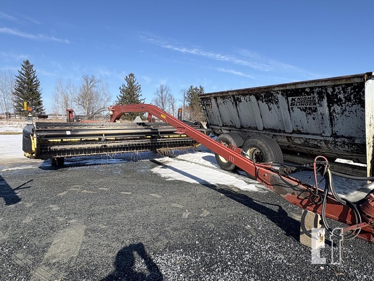 new-holland-1475-image-2