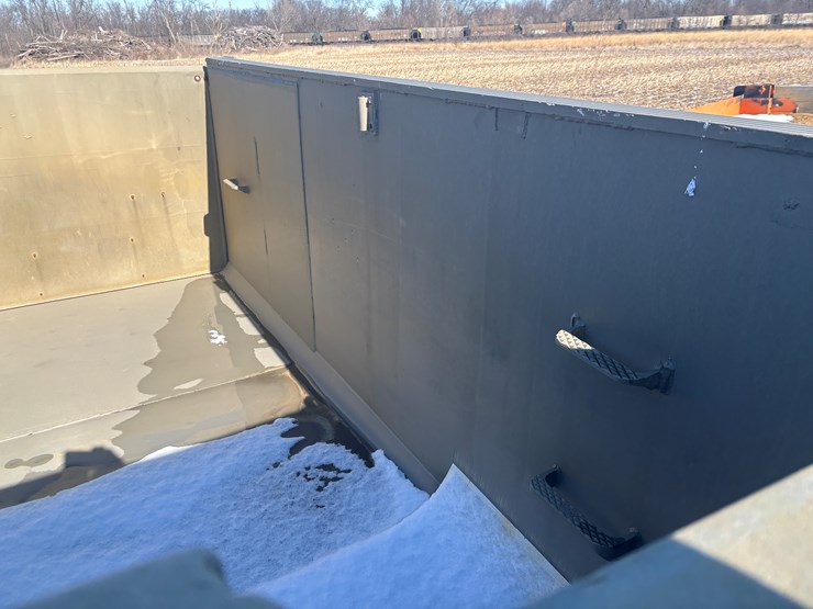 #2292-•-1991-cornhusker-pup-trailer-image-22