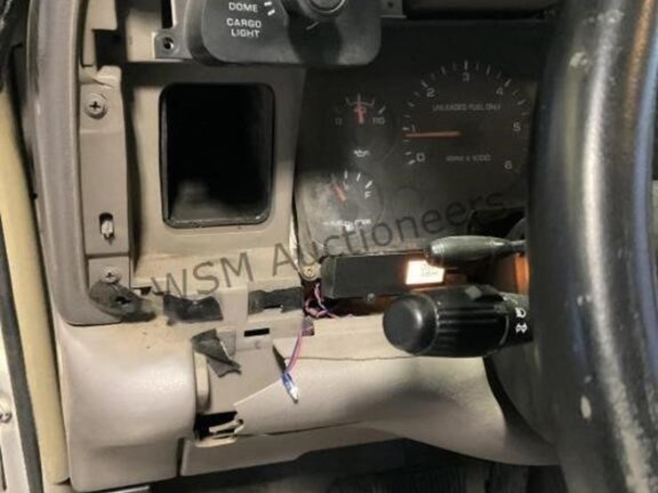 1995-dodge-ram-1500-image-21