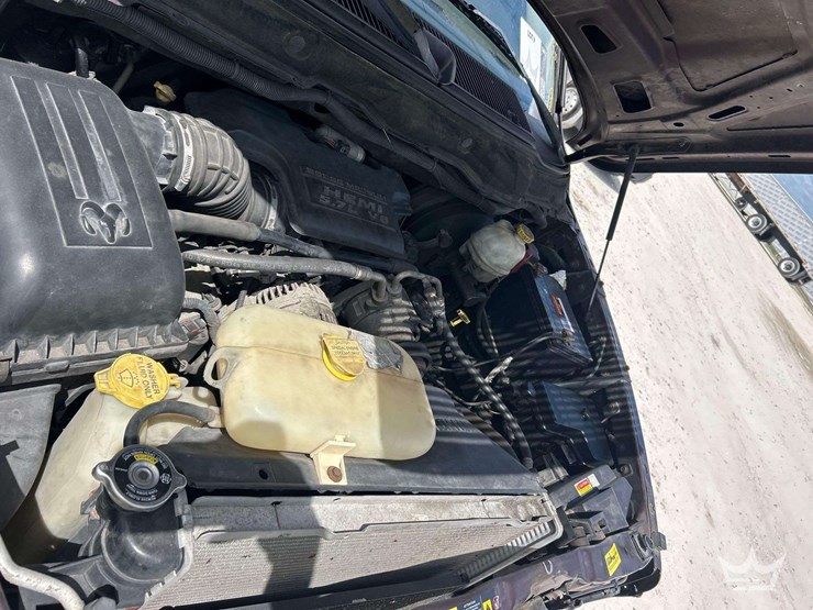 2004-dodge-ram-1500-image-8