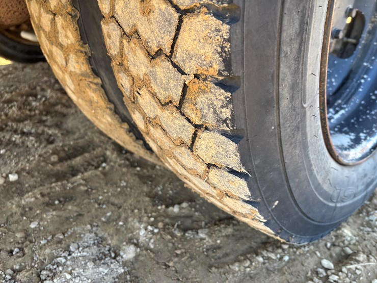 2011-miller-bobcat-225-image-97