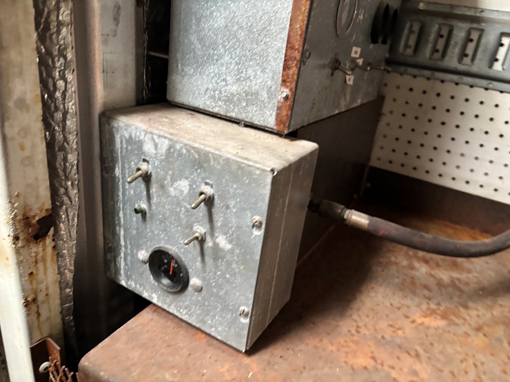 2002-international-4700-image-61