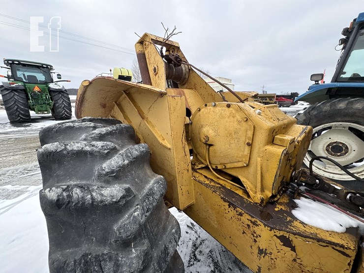 massey-ferguson-320-image-6