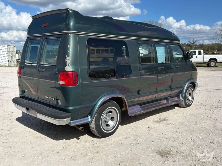 2000-dodge-ram-1500-image-3