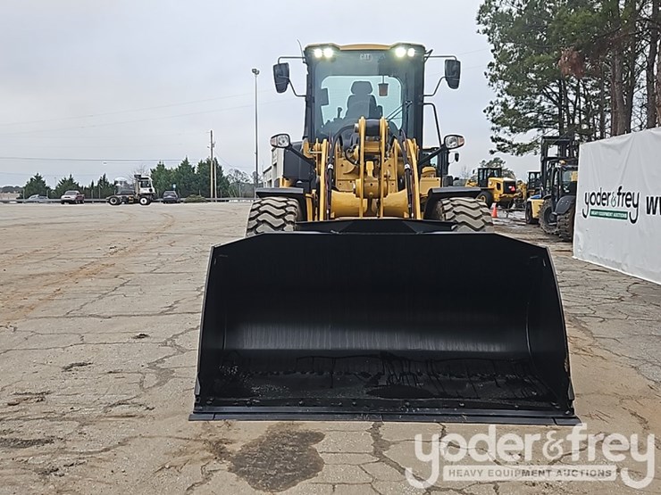 2026-caterpillar-926-image-8