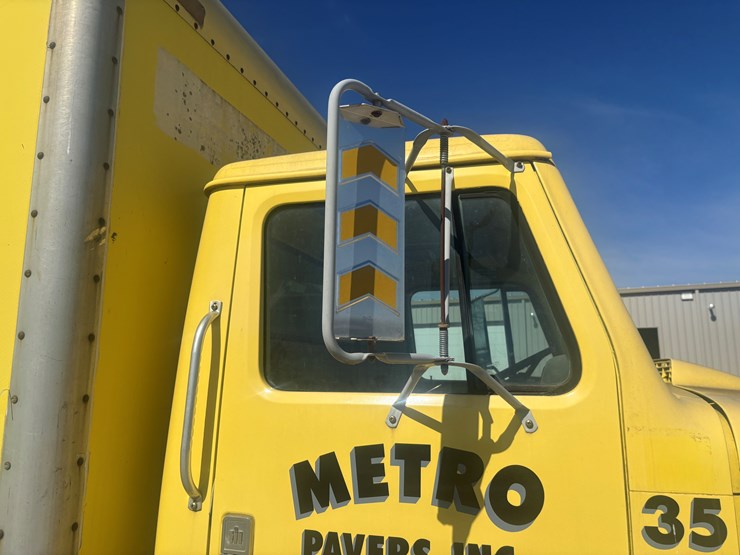 1985-international-9-image-16