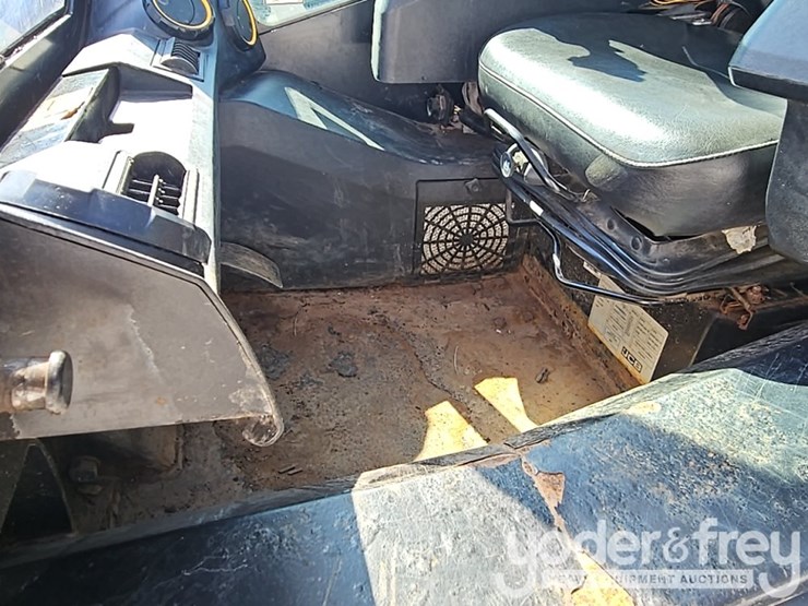 2022-jcb-270t-image-27