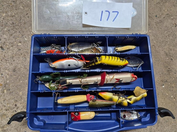 fishing-lures-and-tackle-box-image-2