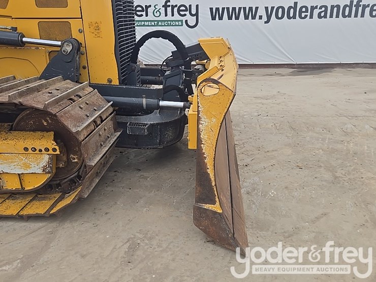 2018-deere-700k-image-12