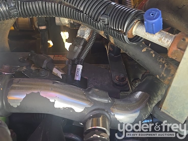 2018-komatsu-d51px-24-image-53