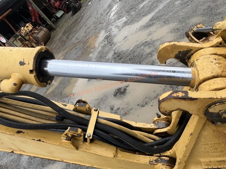 caterpillar-416b-image-21