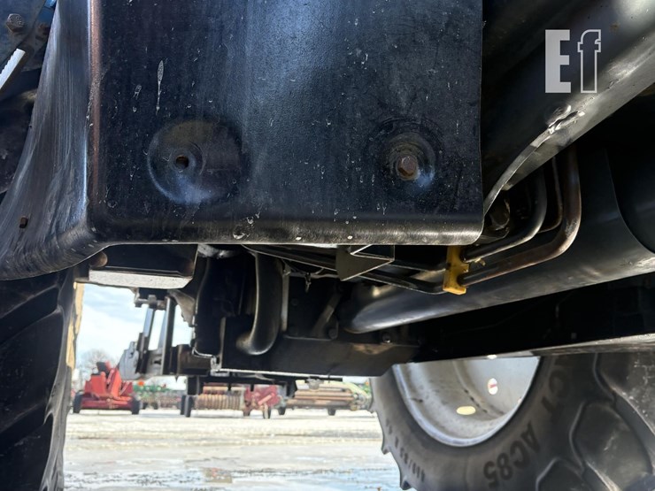 1995-ford-8670-image-17